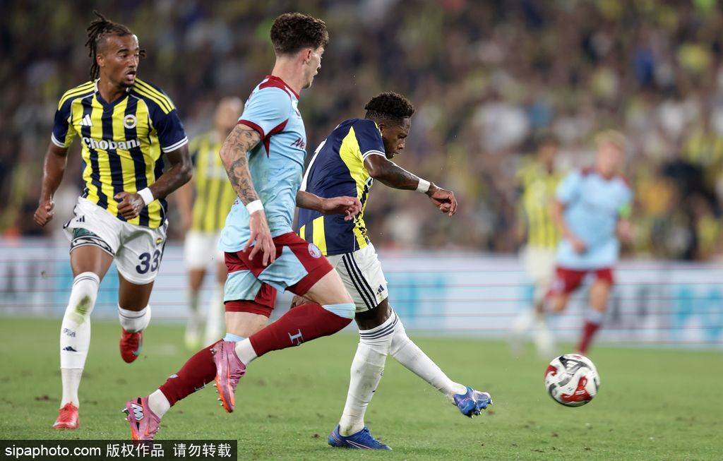 穆里尼奥再创奇迹!三名C罗前队友助费内巴切逆转晋级欧冠附加赛