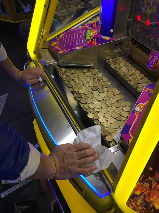 虚拟推币机游戏(虚拟推币机游戏破解版)